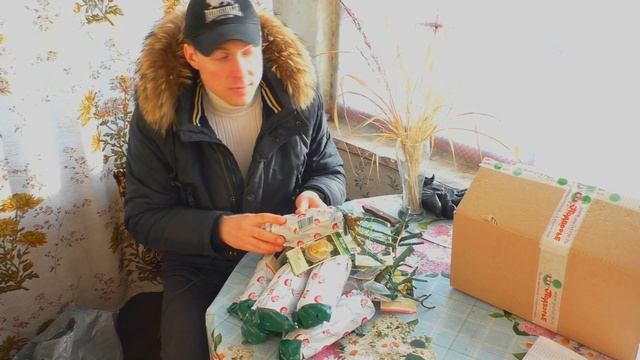 Как сохранить розы из посылки до весны. Хранение роз под снегом.