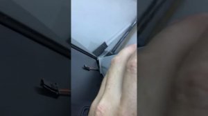 Демонтаж пластиковых накладок передних стоек VW GOLF MK 7