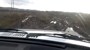 Нива Урбан по грязи