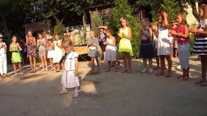 Малышка поет песню Катюша! Хоменко София 3 года