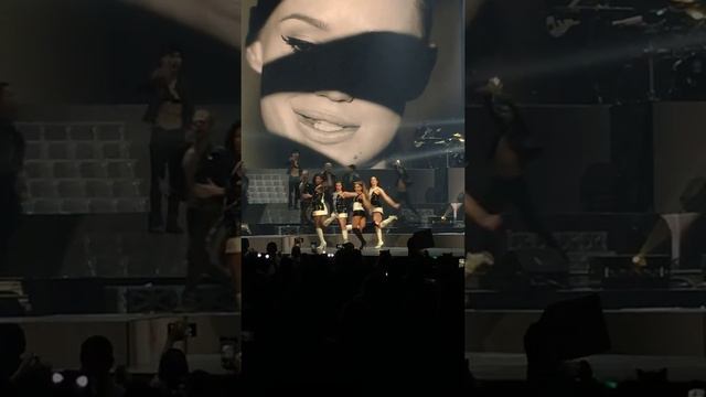 Ariana Grande - Problem - Austin, TX 10/13/15 смотреть онлайн