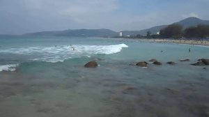 Волны на пляже Карон. Пхукет. Таиланд. Декабрь 2013 г.