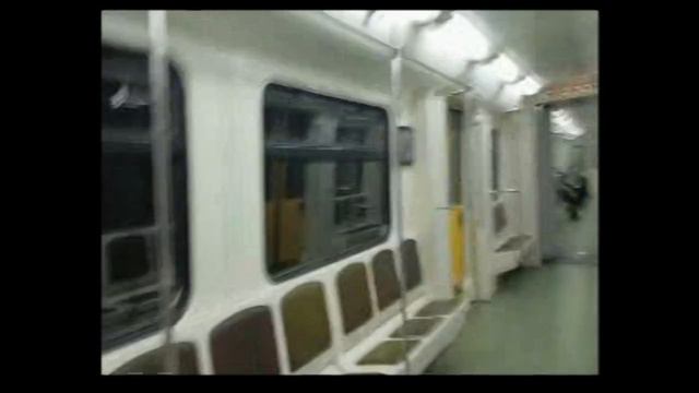 Второй и последний день парада поездов метро 15 мая 2022 года на кольцевой линии - Русич смотреть онлайн