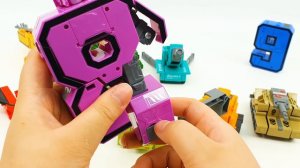 Transformers 0 1 2 3 4 5 6 7 8  9 Number Vehicles Robot Transform and Combine Robot Toys