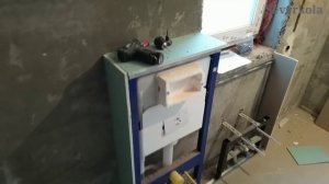 двойная инсталляция : привязка обшивки по откосу окна. Монтаж гипсокартона в ванной.