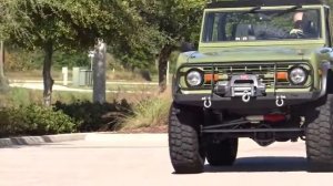 1975 Ford Bronco Ranger "Broncosaurus"