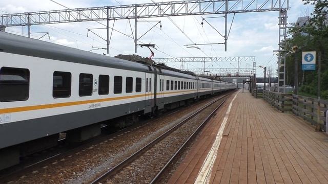 Электропоезд ЭП2Д-0053 ЦППК платформа Инновационный центр Сколково смотреть онлайн