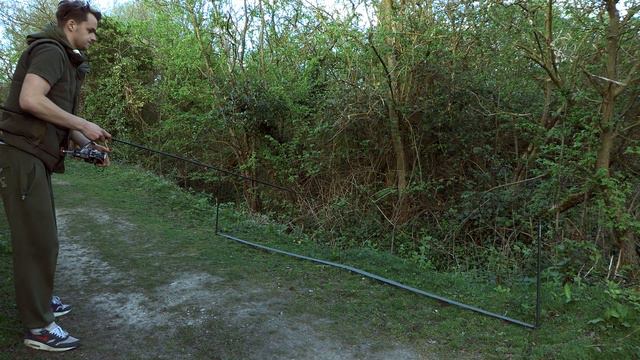 CARP FISHING with the NEW Spot On Stix Distance Sticks and Spot On Line Marker for Carp Fishing смотреть онлайн