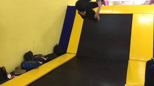 Sky park в dream town Киев. Capoeira. Акробатика. смотреть онлайн