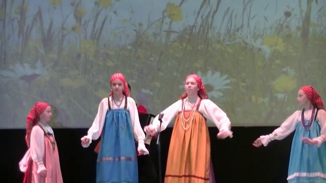 Анс. Роднички- Частушки( Топор, рукавицы...)