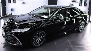 Toyota Camry из белого в черный. Оклеили с дверными проемами. Стайлинг от OKLEYKA.PRO ®