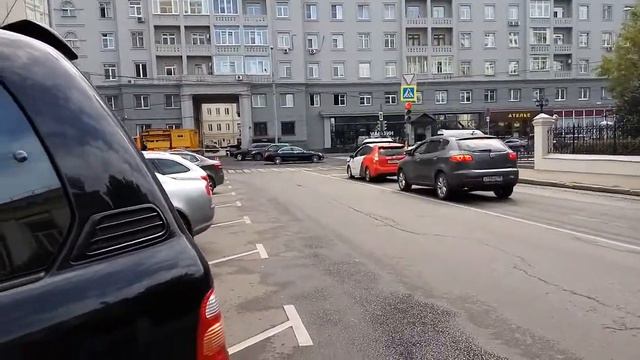 Тест авто-ботов Яндекс на Большой Пироговской, г. Москва / TEST self driving cars Yandex in Moscow