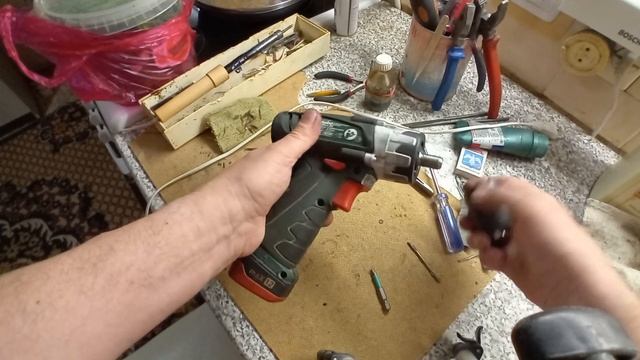 разборка шуруповерта metabo PowerMaxx BS. смотреть онлайн