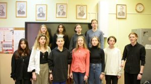 Романс  "Фонтан", муз. В. Власова, слова А. С. Пушкина.