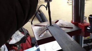 Сверлильный станок с вариатором JIB DP25016VL