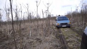 Ford Aerostar едем