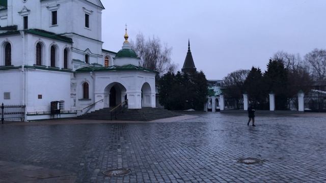 утро