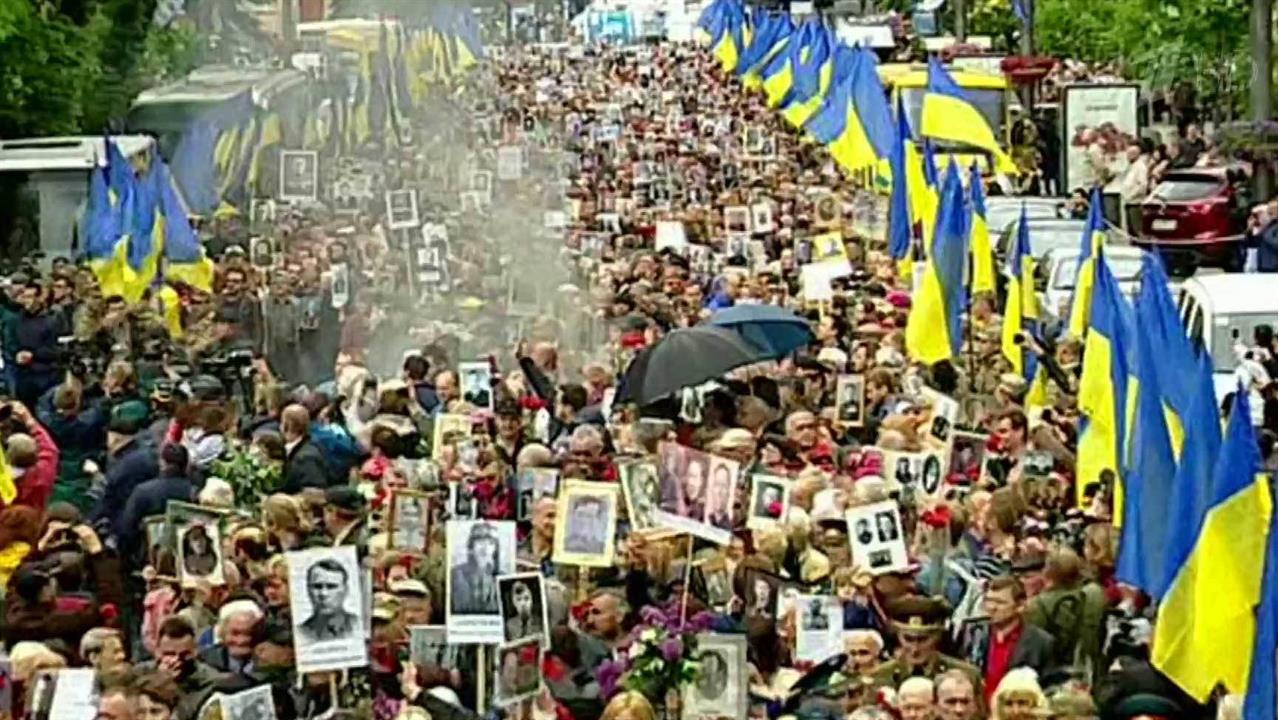 Международные правозащитные организации осудили задержания на Украине во время празднования 9-го мая