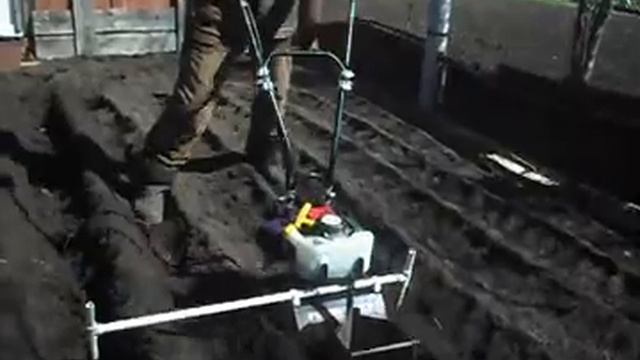 Мототяпка Землячок -делаем борозды для посадки картофеля смотреть онлайн