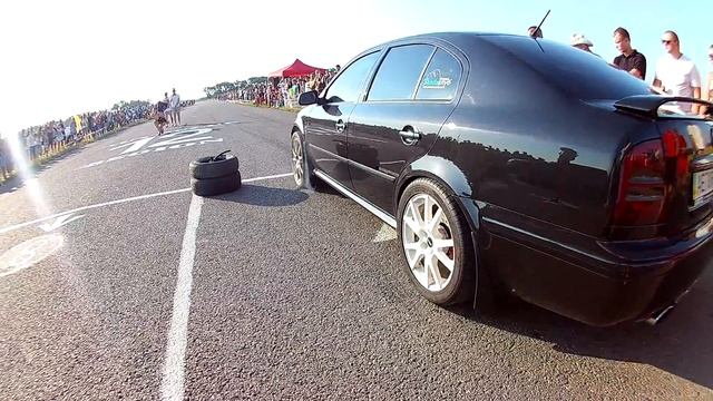 Шкода Октавия 1.8 против Шкода октавия (турбо) драг 2016!!!!!!!!! смотреть онлайн