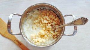 Рисовая запеканка с яблоком в мультиварке