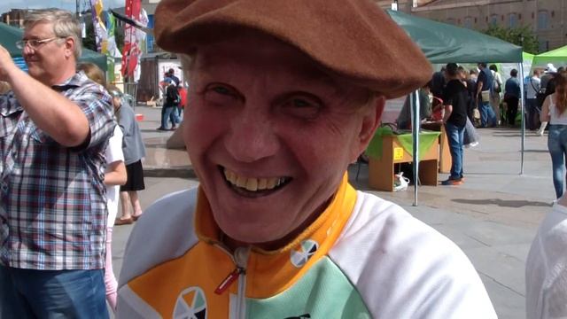 Пикник книг на площади солнца Тюмени смотреть онлайн