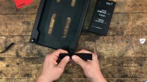 Крепим блок питания к педалборду на дуал-лок