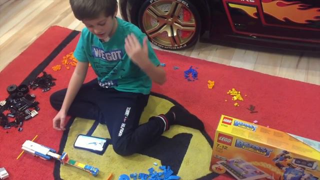 Лего Буст 17101 Весело собираю Lego Boost гитару и играю рок н ролл Тимур Rex2 Будинок Іграшок 0+ смотреть онлайн