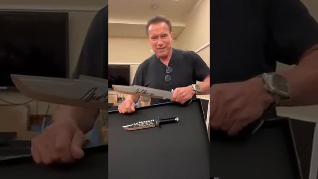 Arnold Schwarzenegger makes fun of Rambo Last Blood Knife   Sylvester Stallone