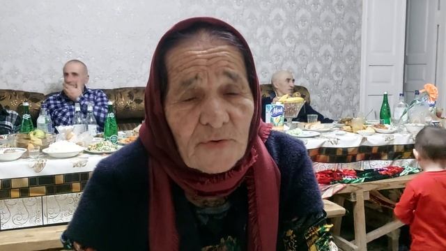 Новый аул. Стихи собственного сочинения читает Эсмае Саидова смотреть онлайн