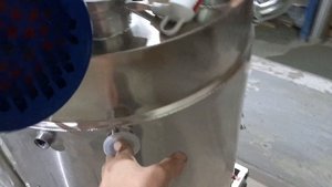 ПВК 140 литров с жёсткой обвязкой на раме.