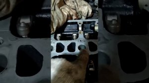 Митсубиси шариот 1999год.ремонт двигателя.