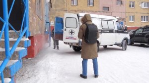 В Норильске в одном из мусоропроводов нашли труп неизвестного.