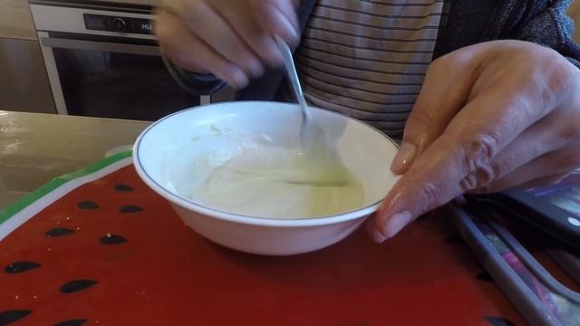 Соус из васаби и сгущенки. Бред? Нет, вкусняшка! смотреть онлайн