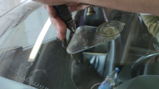 Ремонт скола лобового стекла смотреть онлайн