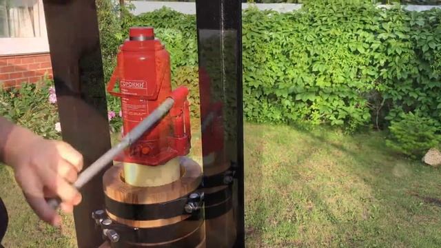 Холодный отжима масла на деревянном прессе Up30Dlight