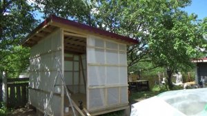 Закрыла внешние стены и полы в душевой и туалете на даче.(2024)