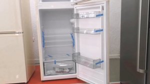 Холодильник Vestel VDD144V