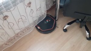 Говорящий робот пылесос Володя  Как заработать деньги в России