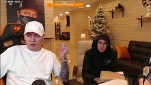 Виталий Реутов помог курьеру финансово.