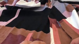 Как вшить клинья в платье с рельефами.Выкройки и ткань из Секонд хенда.