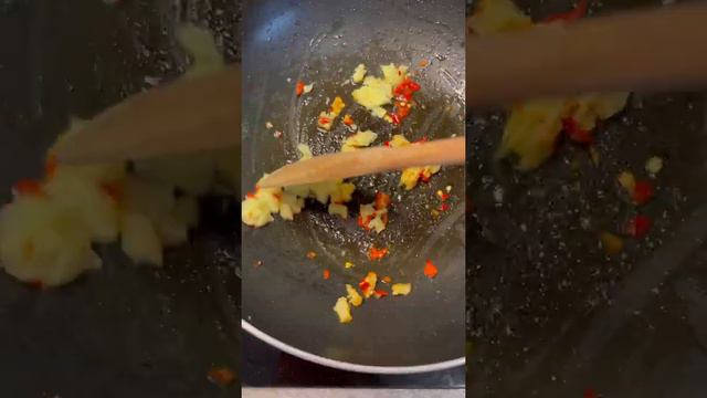 Vietnamese chicken ginger stir fry recipe | How to cook chicken смотреть онлайн