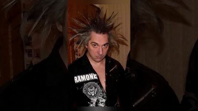 #горшок жив в наших сердцах ❤! #корольишут #киш #панки #панкрок #княzz #анархист #шут смотреть онлайн