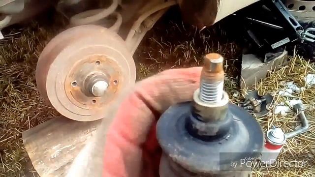 Как быстро заменить задние амортизаторы на автомобиле заз и ланос смотреть онлайн