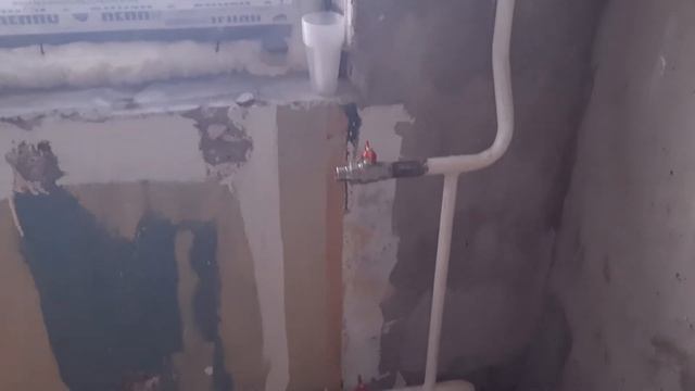 Сняли чугунные батареи  Будем ставить биметалл