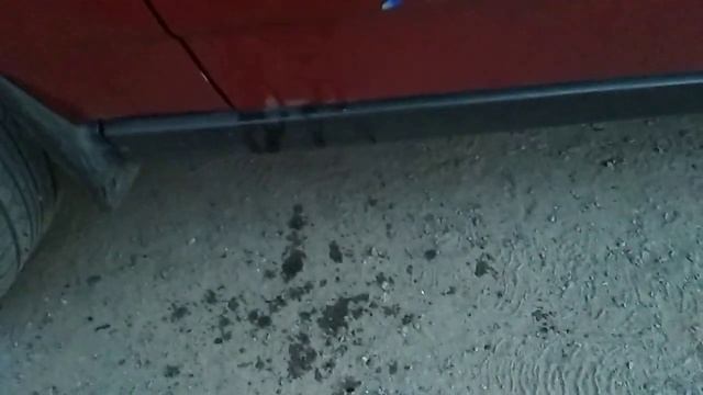 КАК УБРАТЬ СТАРУЮ НАКЛЕЙКУ С АВТОМОБИЛЯ! ЛАЙФХАК)))) смотреть онлайн