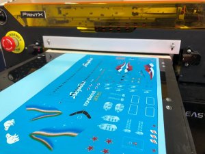 УФ печать на пленке (липкой бумаге)