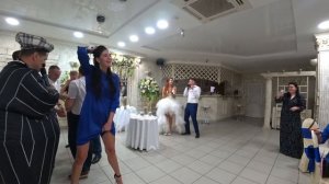 Продажа торта на свадьбе.