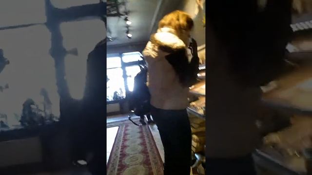 Мэрилин Керро....Магазин в Таллине (Эстония)