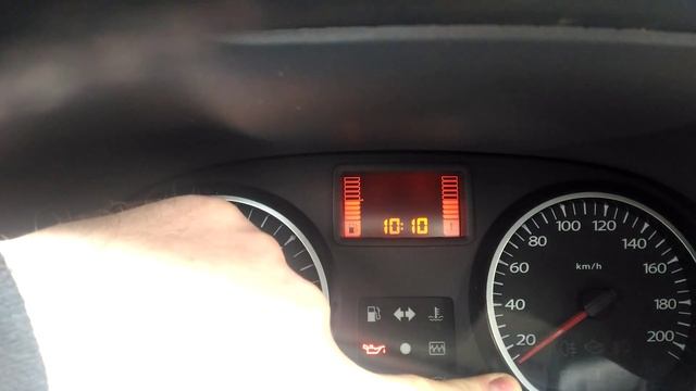 уровень топлива в баке Duster смотреть онлайн